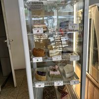 Eine Auswahl an Kuchen  at Café Rotkehlchen - Merowingerstraße in Cologne