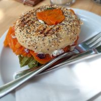 Karottenlachsbagel at Café Rotkehlchen - Merowingerstraße in Cologne