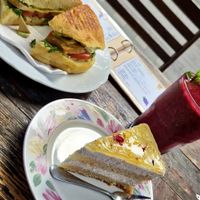  at Café Rotkehlchen - Merowingerstraße in Cologne