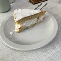   at Café Rotkehlchen - Merowingerstraße in Cologne