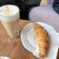   at Café Rotkehlchen - Merowingerstraße in Cologne