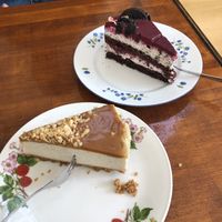 Mega Lecker und echt viel Auswahl. Preise finde ich auch sehr fair! Das beste Café in Köln!!  at Café Rotkehlchen - Merowingerstraße in Cologne