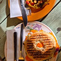 Carrot salmon bagel and quiche with tofu at Café Rotkehlchen - Merowingerstraße in Cologne