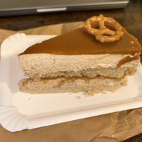 Salted Caramel Cake (4,90€)  at Café Rotkehlchen - Merowingerstraße in Cologne