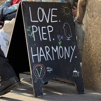 sign  at Café Rotkehlchen - Merowingerstraße in Cologne
