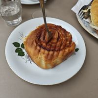 Cinnamon roll at Café Rotkehlchen - Merowingerstraße in Cologne