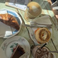   at Café Rotkehlchen - Merowingerstraße in Cologne