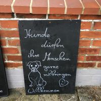 Hunde willkommen ! at Oma's Kaffeestuuv in Schoenberg