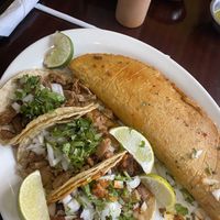 The plate at Quesadilla La Reina Del Sur in Chicago