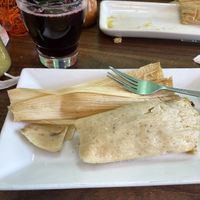 Tamale & Hibiscus 🌺 is absolutely 🤌🏾  at Quesadilla La Reina Del Sur in Chicago