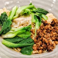 kolo mee at Veggie House 一芳 - Tai Seng in Central Singapore