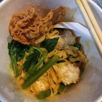 Mee-pok, dry. With chilli added, and a serve of my requested extra veg. at Veggie House 一芳 - Tai Seng in Central Singapore