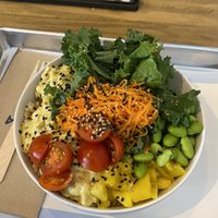 opción arma tu propio poke  at Aloha Poké in Bilbao