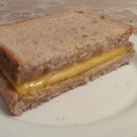 Grilled cheese sandwich at Glitter Thicket in Nyack