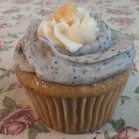 London fog cupcake at Glitter Thicket in Nyack