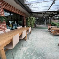 Outdoor seating   at 9 Salads นายน์สลัด in Bangkok