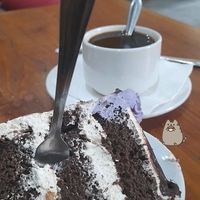 Torta snicker con café. at Alfajoreria Vegana in Santiago