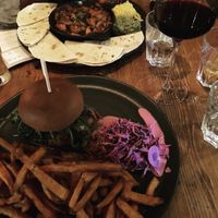 Veggie burger & fajitas  at La Cantine Plagne 1800 in La Plagne-tarentaise