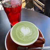 Iced tea + Vanilla matcha latte at Cult Café in Valencia