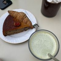 matcha tea and pastries at Elemiah in Fontainebleau