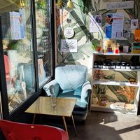 Eat-in space at Elemiah in Fontainebleau