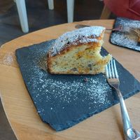 Vegan carrot and nut cake at Il tempo del vino e delle rose in Naples