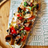 Mushroom toast at Mareando la Huerta in Alicante