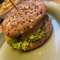 Burger mit veganem Chicken-Like-Patty. Lecker!  at Hans im Glück in Hannover