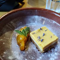 Cake of the week: mango cake. Excellent! at Pura Vida Vegan Tacos in Antwerpen