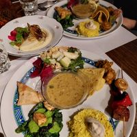 Altra cena: piatto misto indiano! E in mezzo antipastino condiviso at Arbusto in Faenza