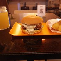 Combo do Marinado com bebida da casa. at Vegan Ti Burguer  in Rio De Janeiro