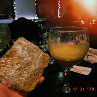 "surprise" smoothie and flatbread! at Crucina Restaurante in Madrid