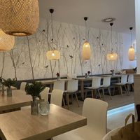 Interior of the restaurant (quite nice so  it doesn’t really fit with the self-service aspect of the place imo)  at Dean & David - Lister Meile in Hannover