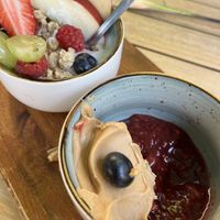 Joghurt vegano y mantequilla de mani vegana   at Atelier Ladencafé - St Johannis in Nuremberg