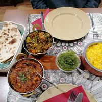Tandori Roti, Aloo Gobhi Matar, Chana Masala, Coriander Chutney and Lemon Rice at Punjab Tandoori Indian in Budapest
