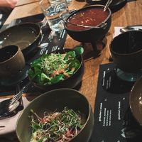 Randensuppe und Gemüserollen  at Alchemist in Basel