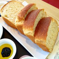 yes we ordered loaf of bread 😄 at Fortunate Coffee - 씽푸커피 in Ansan