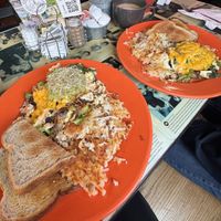 LA Garden (left), Picasso (right)  at L.A. Cafe in Waterford