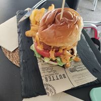 Burger at LaMundi in Cordoba