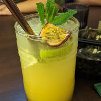 Floa (Passionsfrucht mit Lycheesaft, Limetten und Soda) at FLOA in Ulm