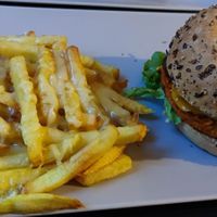 Homemade lentil Pattie with cheese fries at HAILO in Marseille