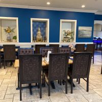 Dining room at Sand Pebbles in Aurora