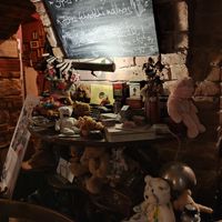 Vintage toys decoration at Rengeteg RomKafé in Budapest