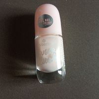 Smalto a lunga durata at DM Drogerie Markt in Peschiera Del Garda