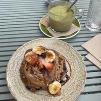 Vegan pancakes with peanut butter and Frusts  at ECO DEL MAR in Blanes