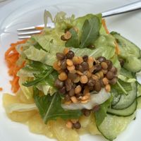 Salat, der zur Hauptspeise dazu gehört   at Restaurant Rössle in Calw