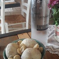 Homemade bread at Raparossa  in Pezze Di Greco