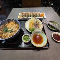 Tempura soba set with crispy floss Maki 😋 at Herbivore Japanese Vegetarian Restaurant in Central Singapore
