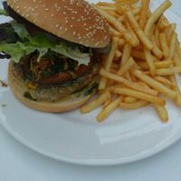 the burger at Bellaverde in Mallorca