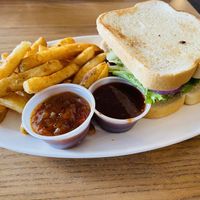 Burger. Sun brioche bun for sourdough bread  at 1487 Brewery in Plain City
